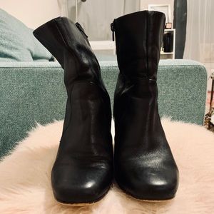 Insolia Boots